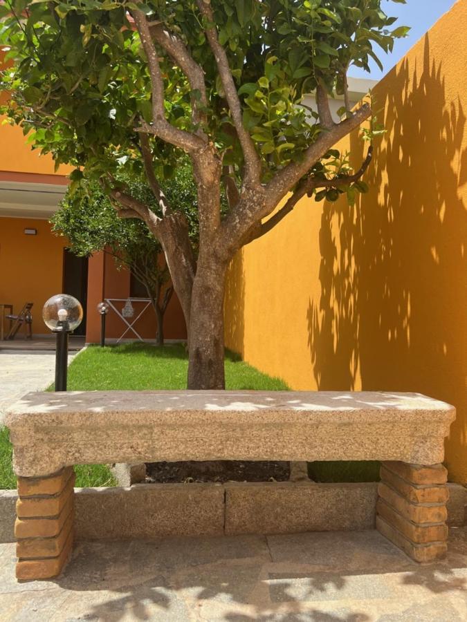 Casa Fanni- Rooms Villasimius Exteriör bild