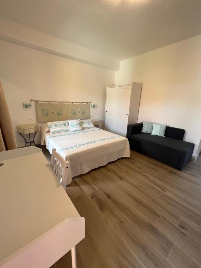 Casa Fanni- Rooms Villasimius Exteriör bild